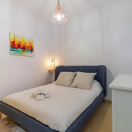 Comfortable Flat Near Canteras アパート