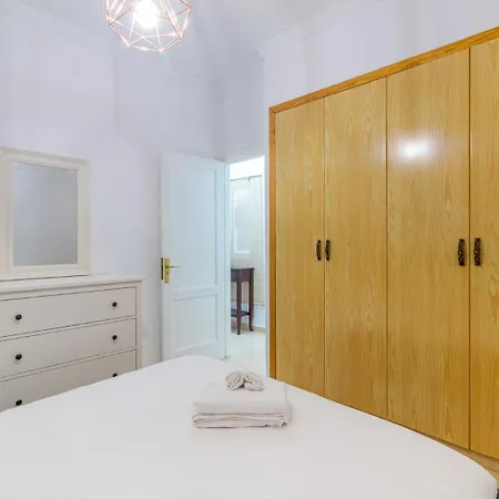 Comfortable Flat Near Canteras アパート