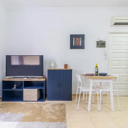 Comfortable Flat Near Canteras アパート